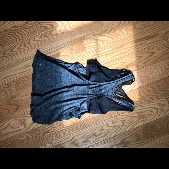 Lululemon tank top with sports bra attached - Picture 2 of 2